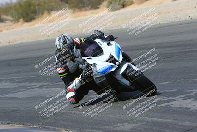 media/Mar-28-2022-Superbike Trackdays (Mon) [[b8603d0f67]]/Open Track Time/Turn 3 Inside/